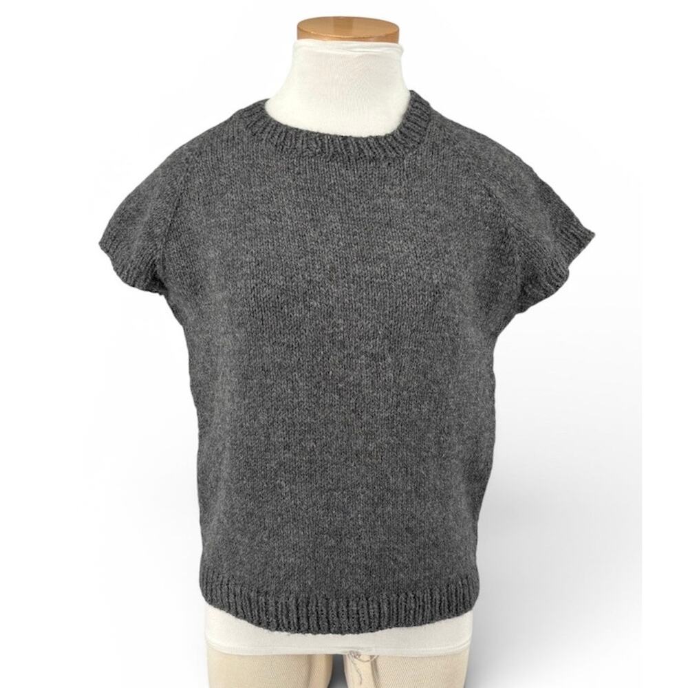 Vintage Hand Knit Sweater Minimalist Short Sleeve Gray Academia Collegiate